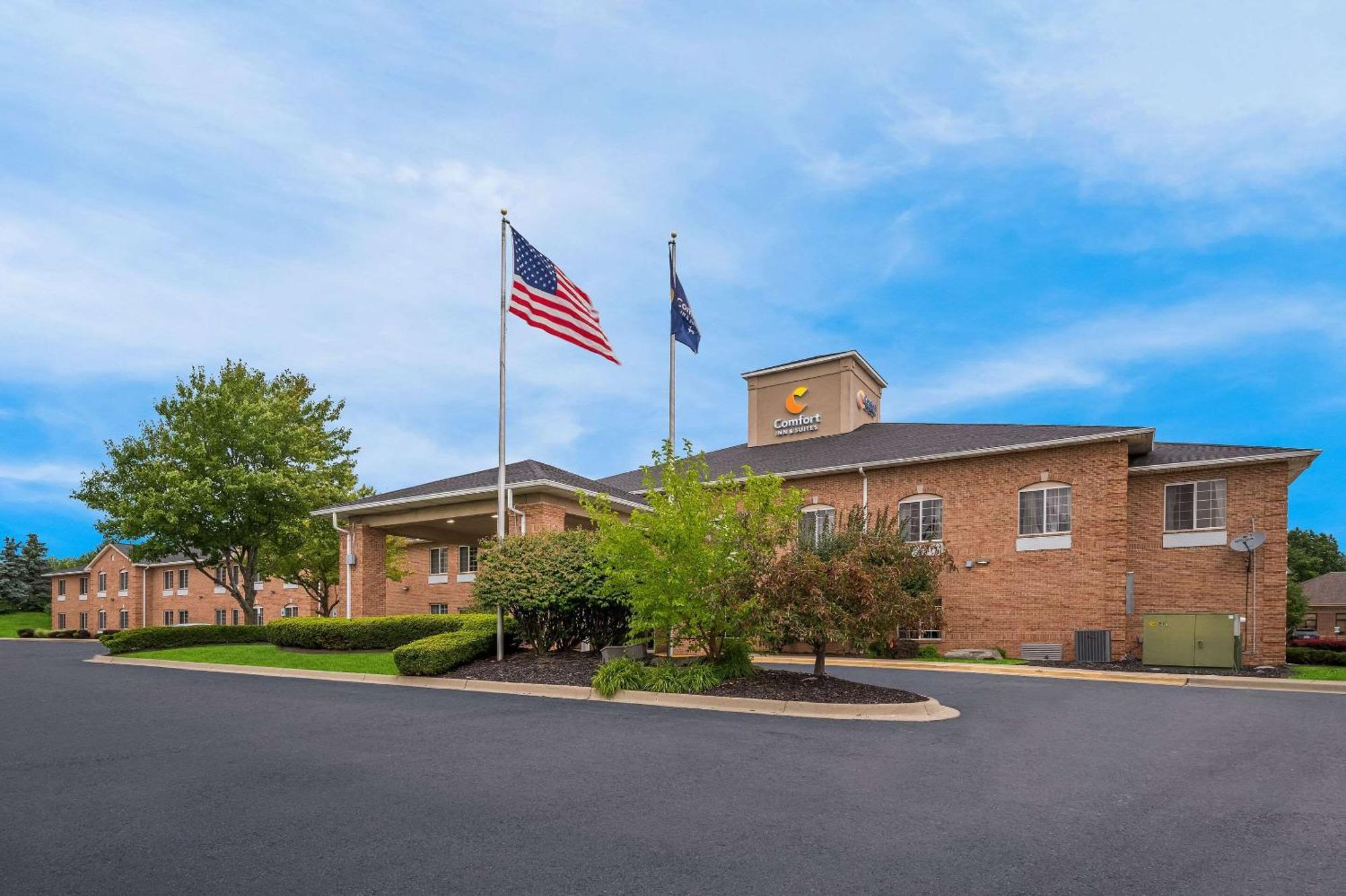 Comfort Inn&Suites Fenton Exterior foto